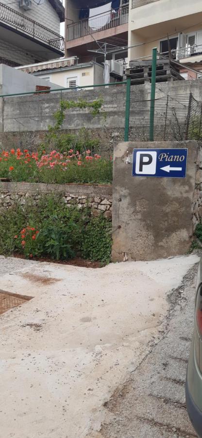 Piano Apartment Σίμπενικ Εξωτερικό φωτογραφία